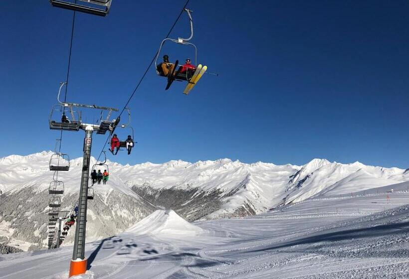 ホテル Haus Waltraud