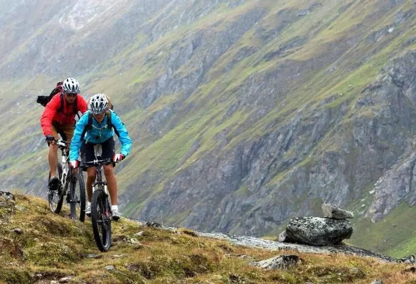 ホテル Haus Waltraud