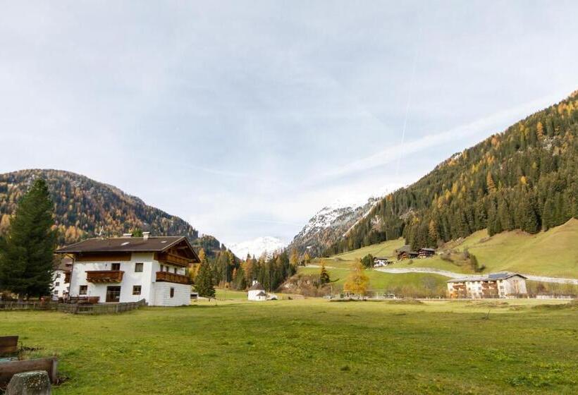 ホテル Haus Waltraud