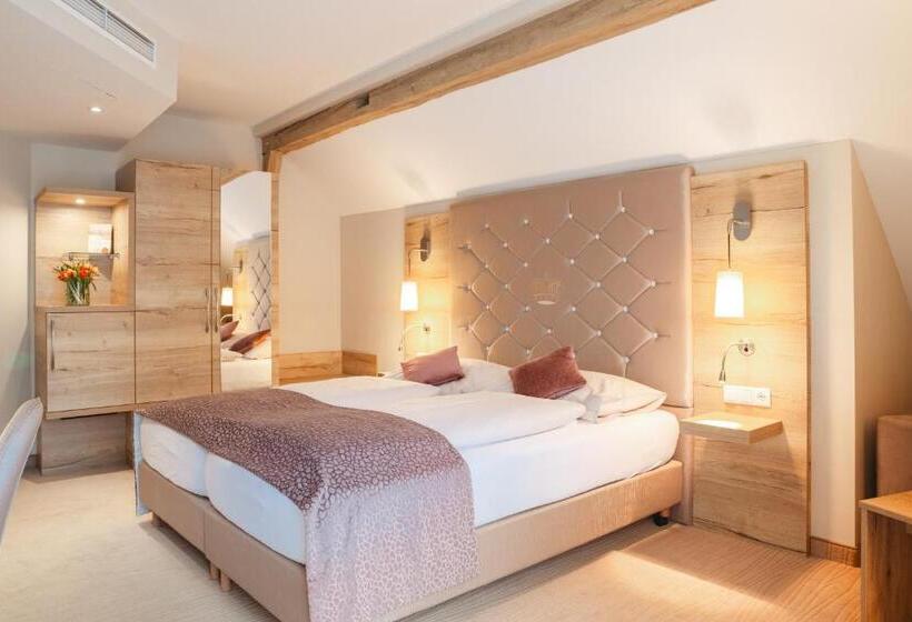 בית מלון כפרי Krone