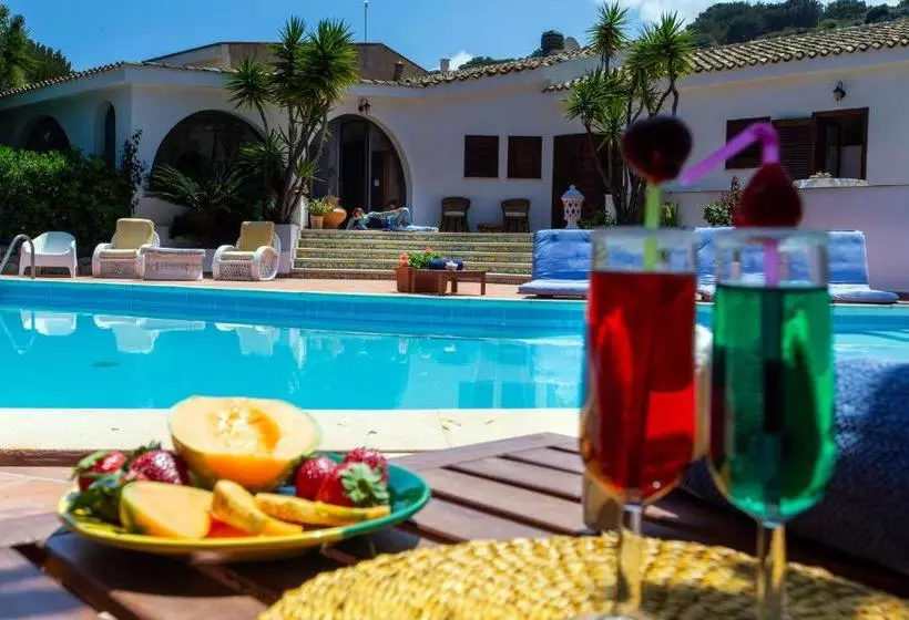 בית מלון כפרי Relais Le Nereidi