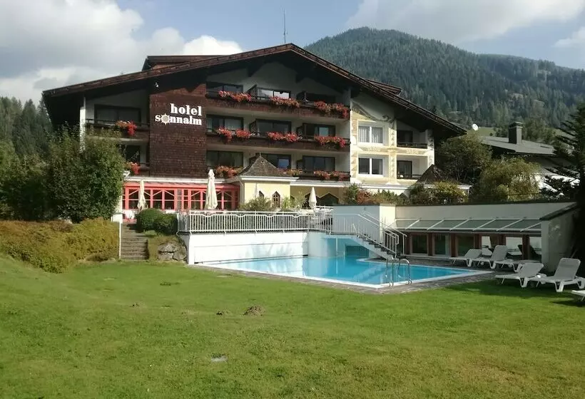 فندق Sonnalm Spa,idyll,dining