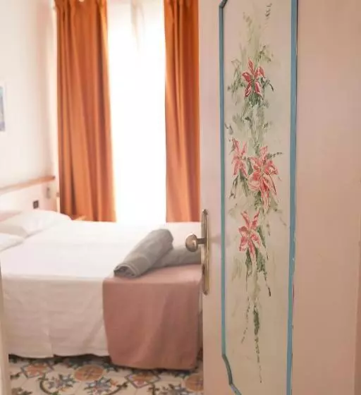 هتل Terme Oriente Beach & Spa