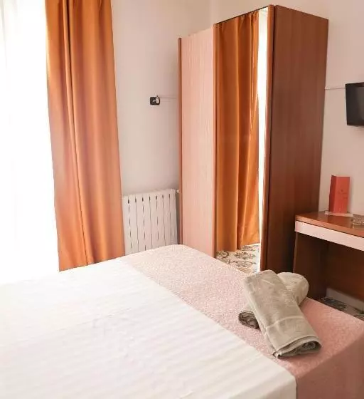 هتل Terme Oriente Beach & Spa