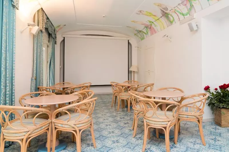 هتل Terme Oriente Beach & Spa