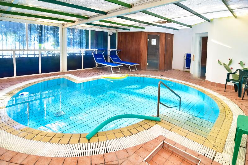 هتل Terme Oriente Beach & Spa