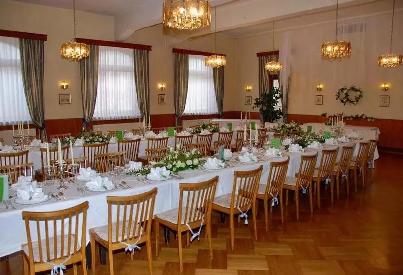 Отель Velden Bacherlwirt