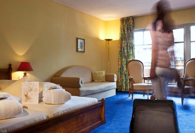 住所  Jesacherhof 4s