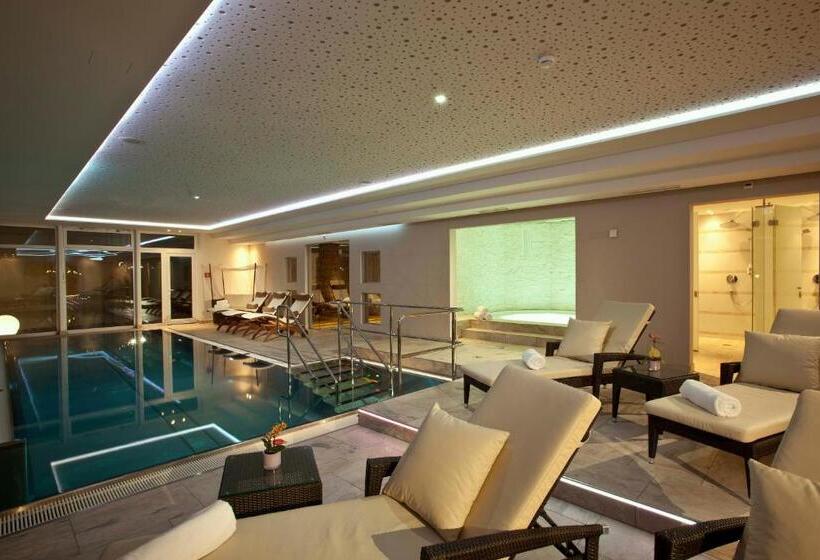 住所  Jesacherhof 4s