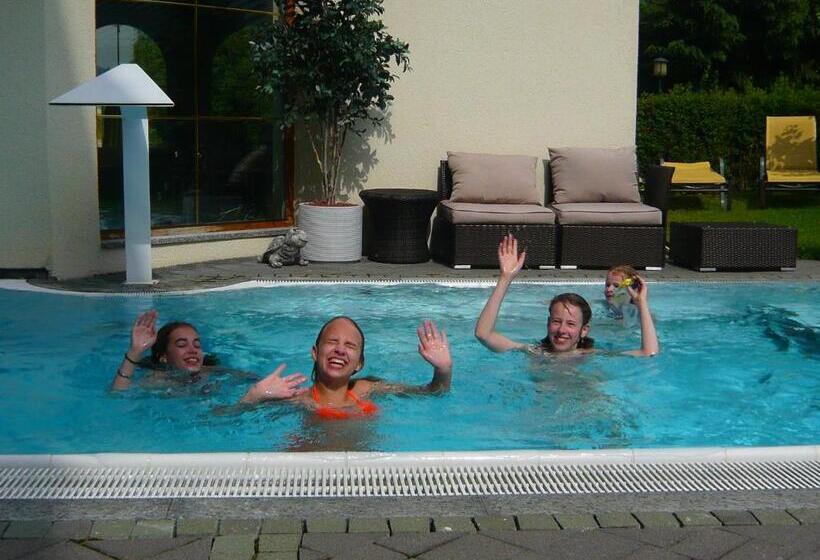 Smaragdhotel Tauernblick