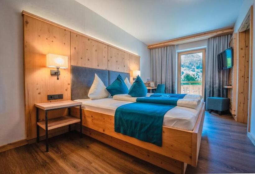 Smaragdhotel Tauernblick