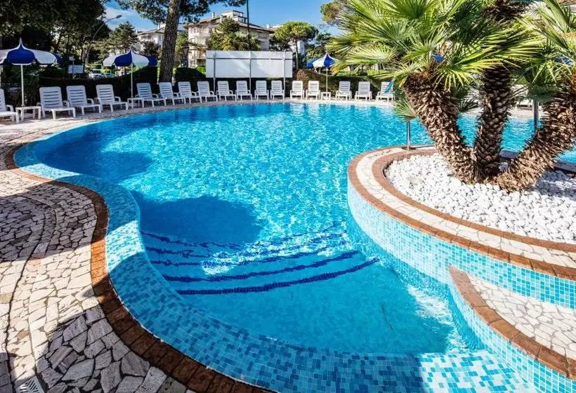 هتل Ambassador Meuble