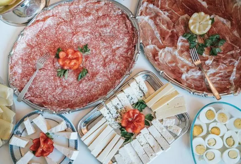 هتل Ambassador Meuble