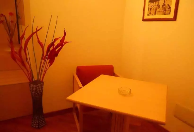 Hotelli Catania Crossing B&b  Rooms & Comforts