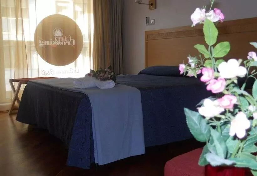 Hotelli Catania Crossing B&b  Rooms & Comforts