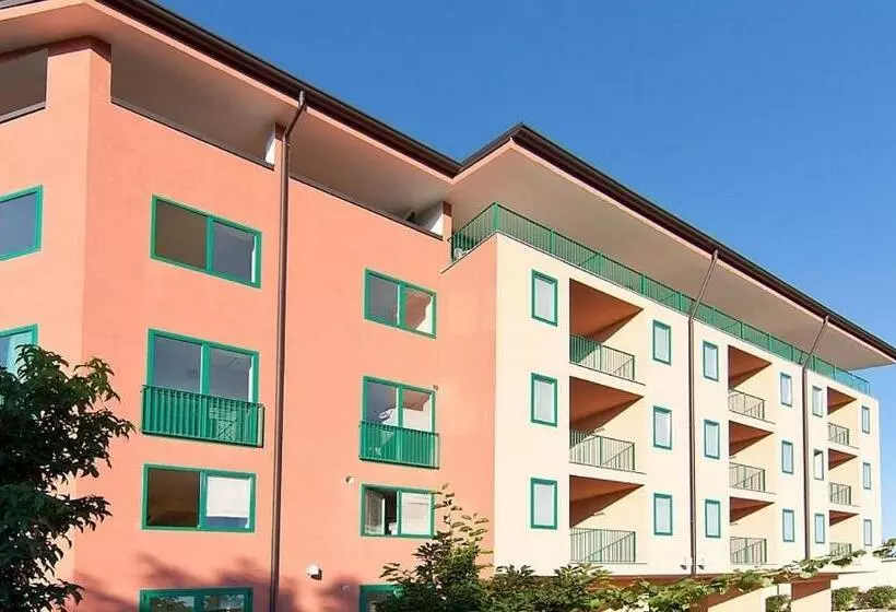 בית מלון כפרי Fiera Milano