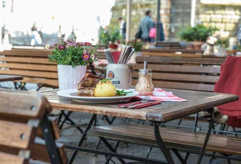 Отель Gasthaus Pillhofer