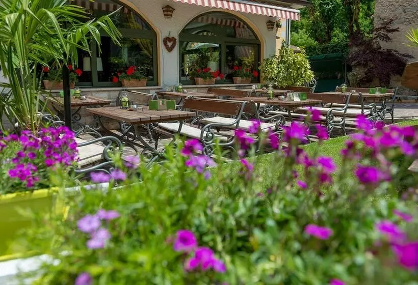 Good Life Hotel Garden