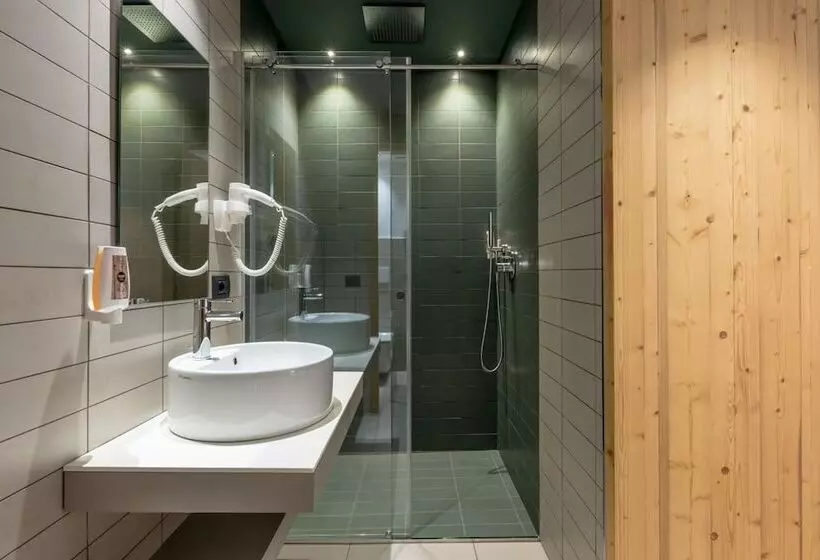 Good Life Hotel Garden