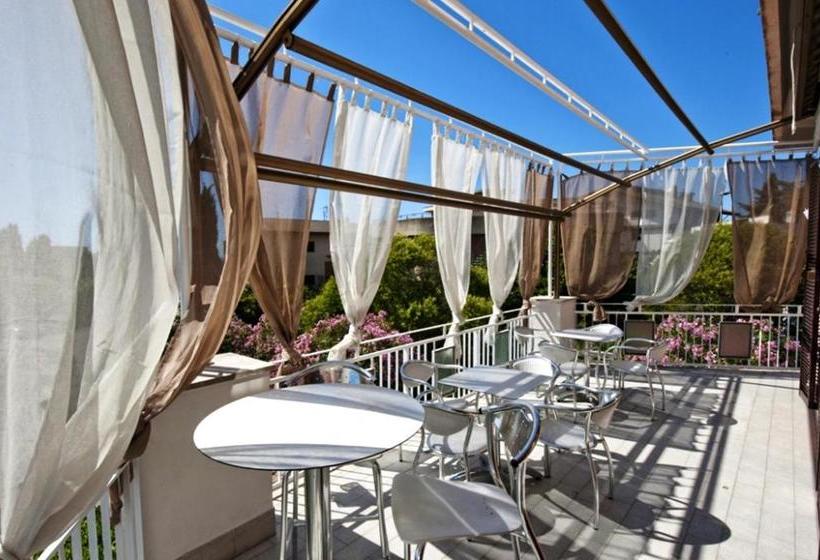 هتل I Tre Leoni Affittacamere