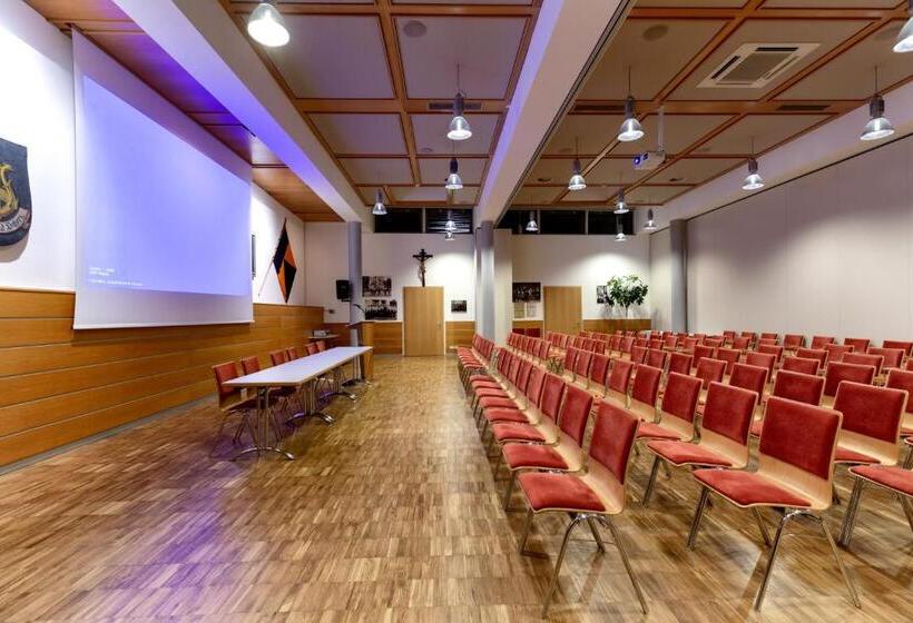 בית מלון כפרי Kolping