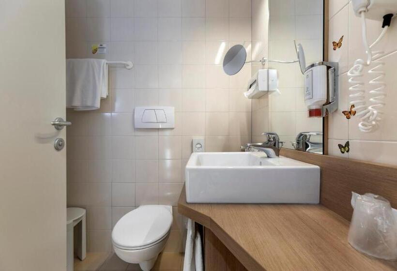 בית מלון כפרי Kolping