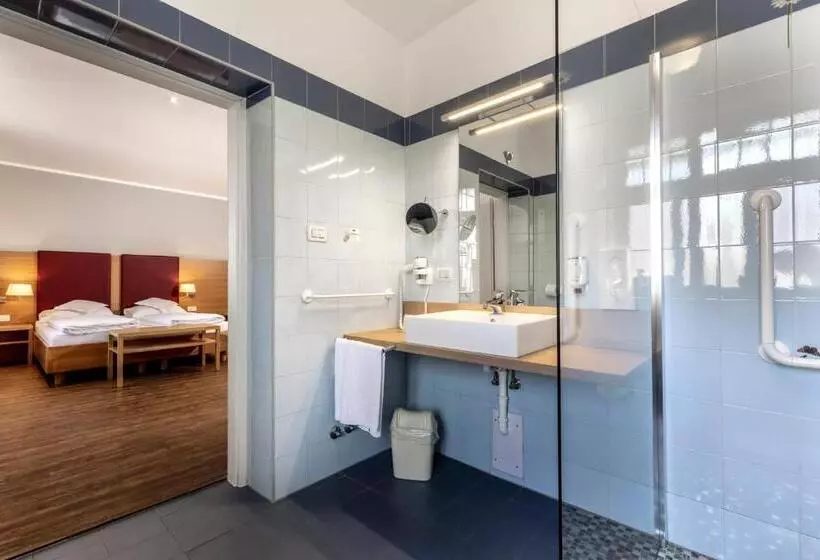 בית מלון כפרי Kolping