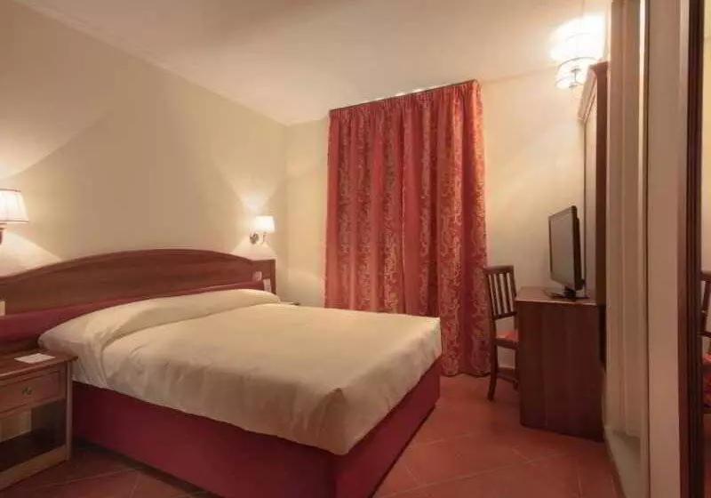 Отель Relais La Corte Di Cloris