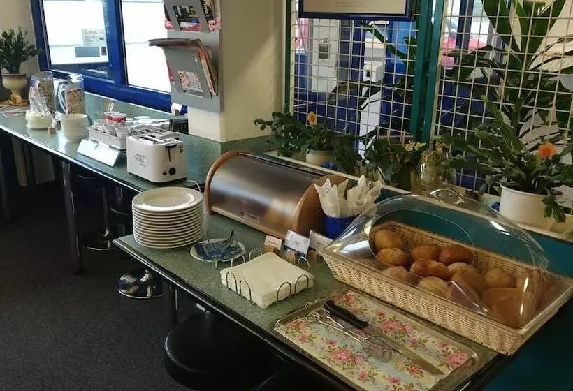 ホテル T3 Budget Zwickau