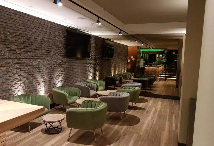 בית מלון כפרי Am Kurpark