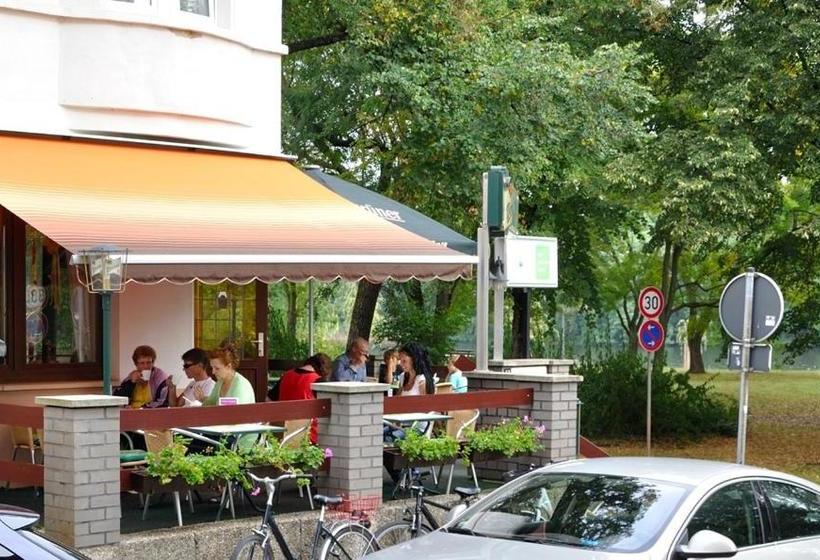 فندق Pension Am Park