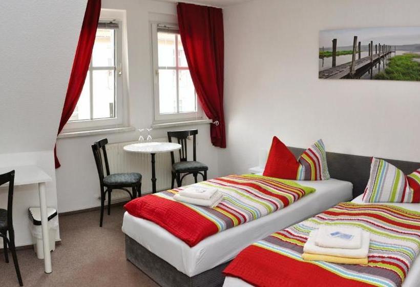 فندق Pension Am Park