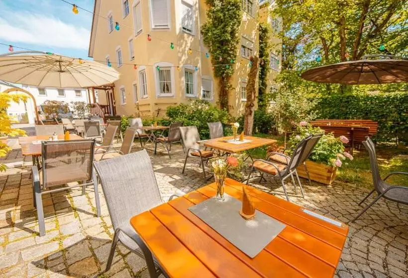 Отель Bavaria Lifestyle