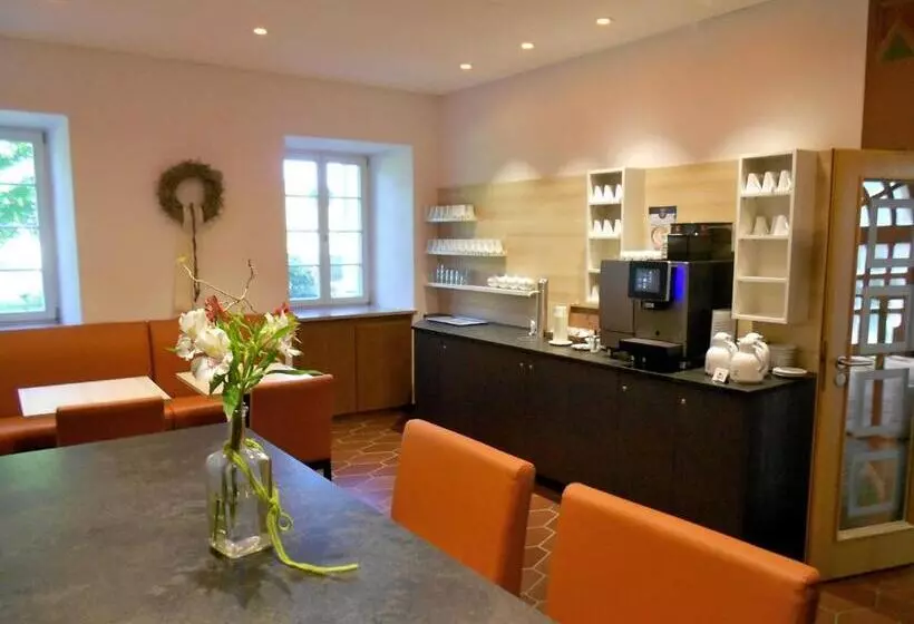 호텔 Bildungshaus Neckarelz