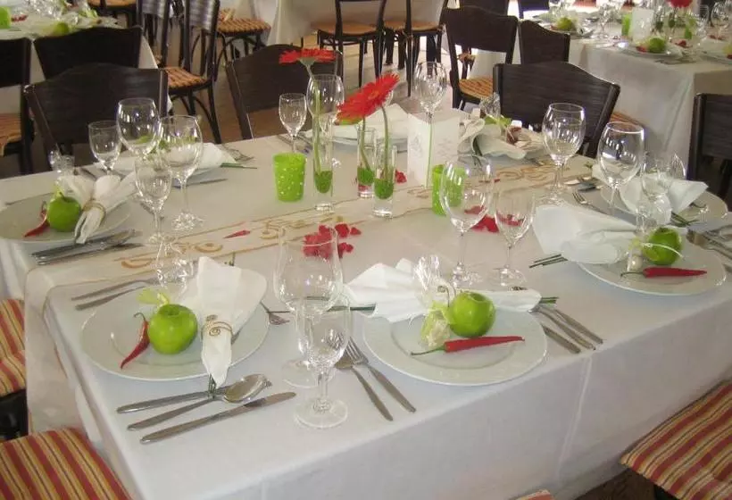 Отель Drei Kronen