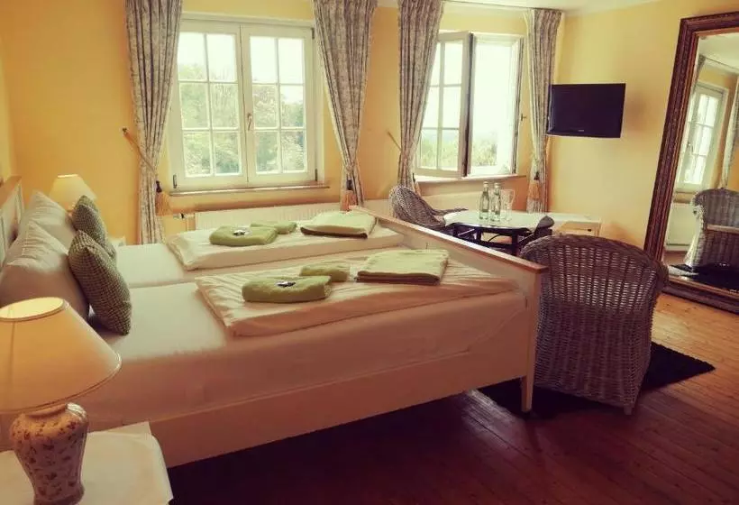 Отель Drei Kronen