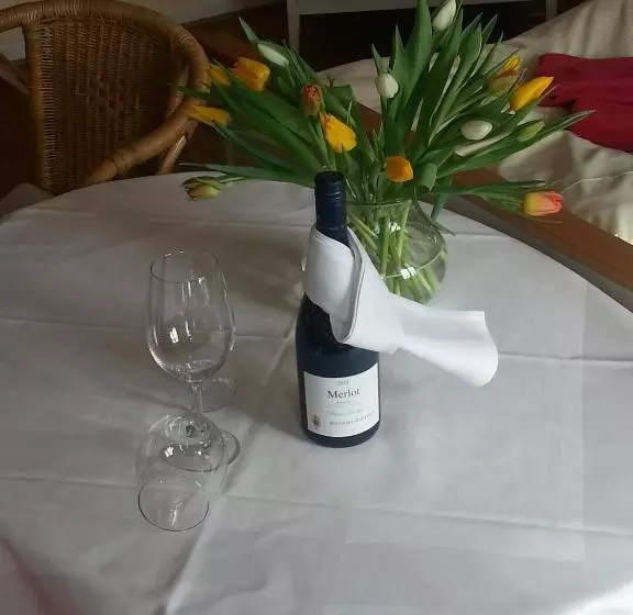 Отель Drei Kronen