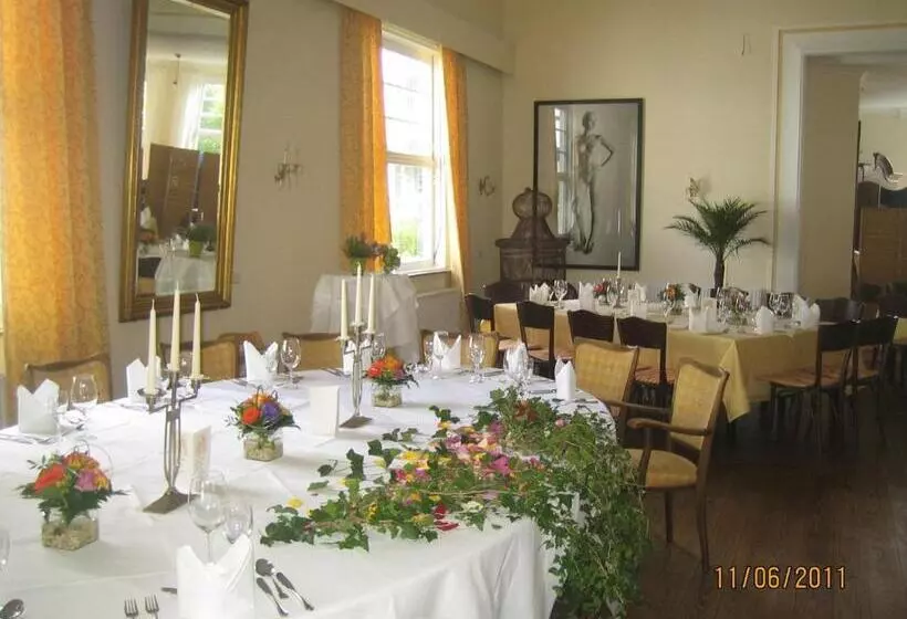 Отель Drei Kronen