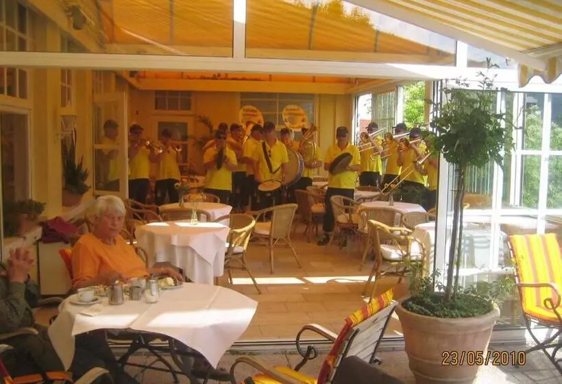 Отель Drei Kronen