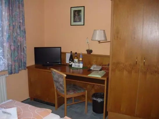 Отель Erzgebirge