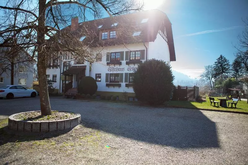 Отель Gasthaus Hirschenstube & Gastehaus Gehri