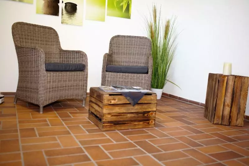 Отель Gasthaus Hirschenstube & Gastehaus Gehri