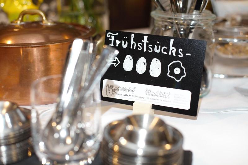 ホテル Gasthaus Hirschenstube & Gastehaus Gehri