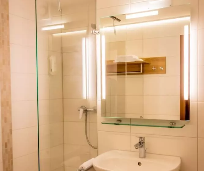 Отель Gasthaus Hirschenstube & Gastehaus Gehri