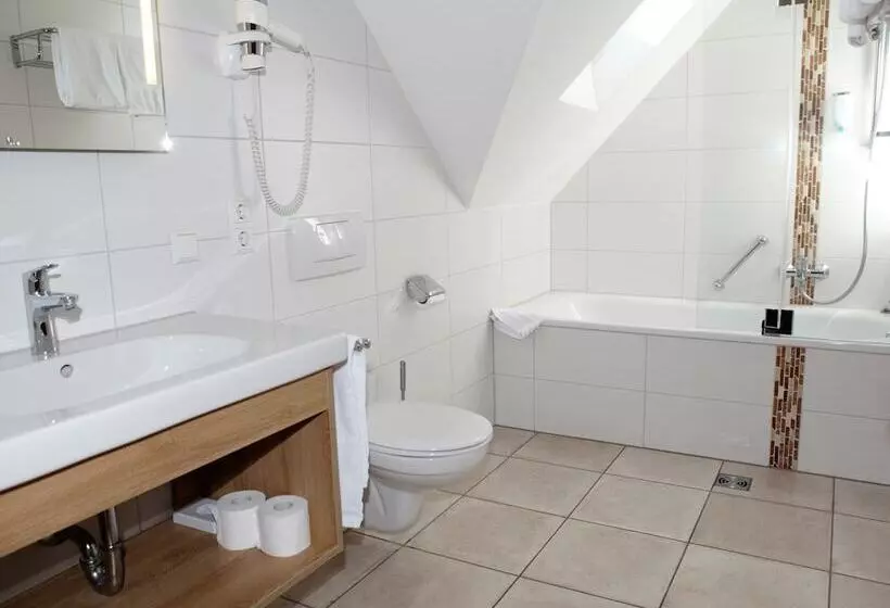 Отель Gasthaus Hirschenstube & Gastehaus Gehri