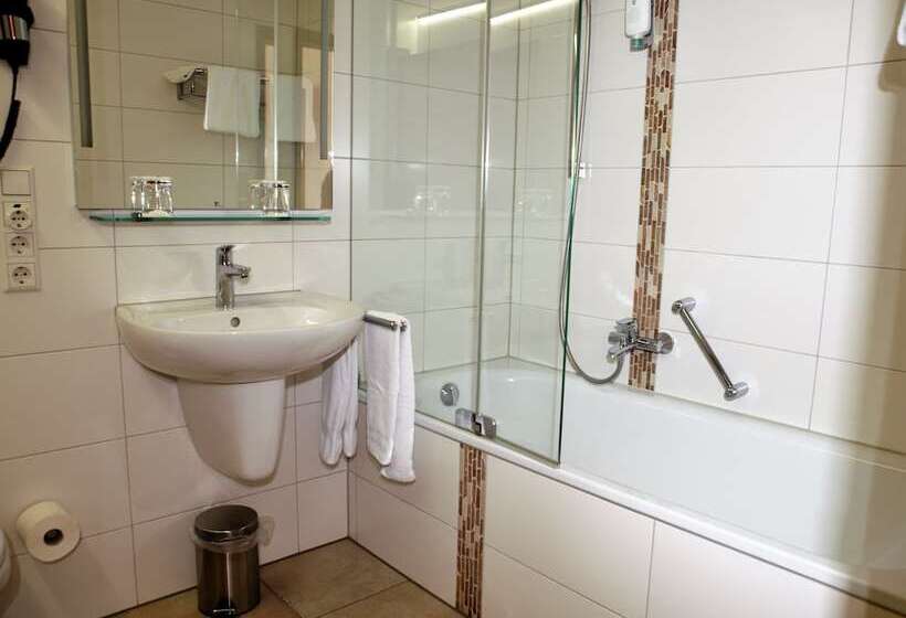 ホテル Gasthaus Hirschenstube & Gastehaus Gehri