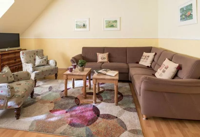 ホテル Hof Tutsberg