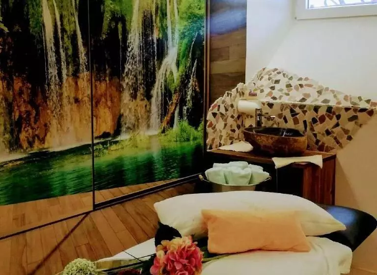 هتل La Quinta Adults Only