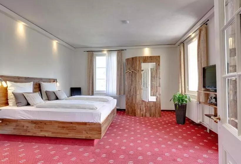 هتل La Quinta Adults Only