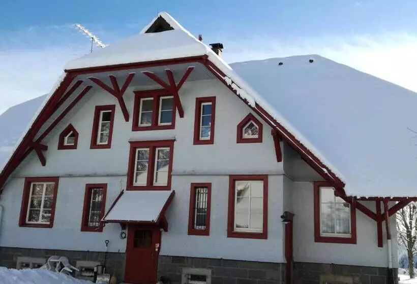 هتل La Quinta Adults Only